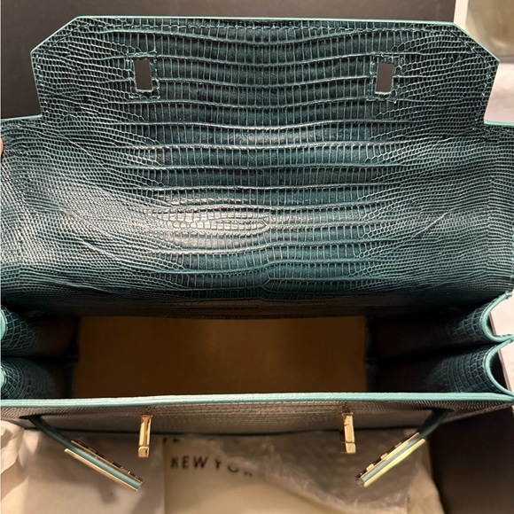 Teddy Blake Kim Lizard 11" in Dark Green Bag - Picture 8 of 12